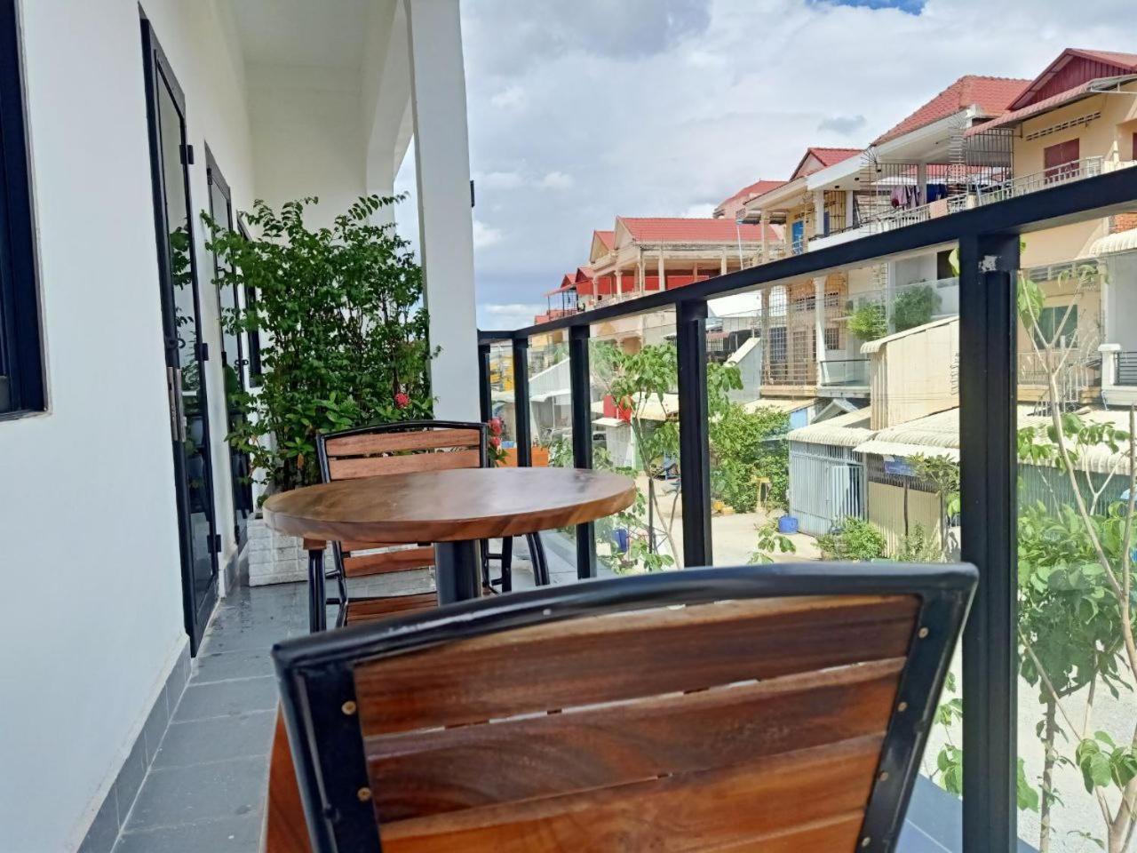 Nimith Hotel & Restaurant Phnom Penh Dış mekan fotoğraf